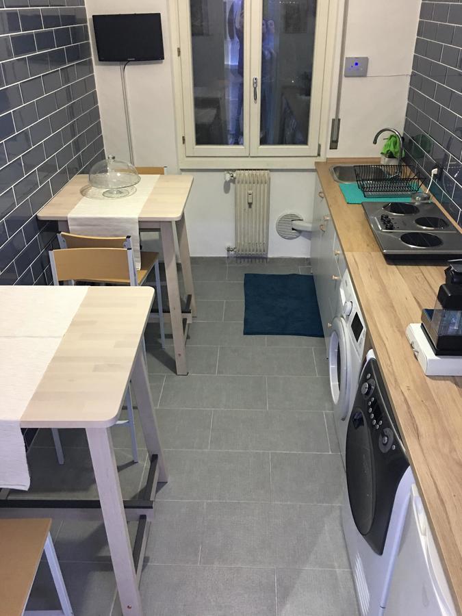 Bed And Breakfast Bissolati Brescia Bagian luar foto