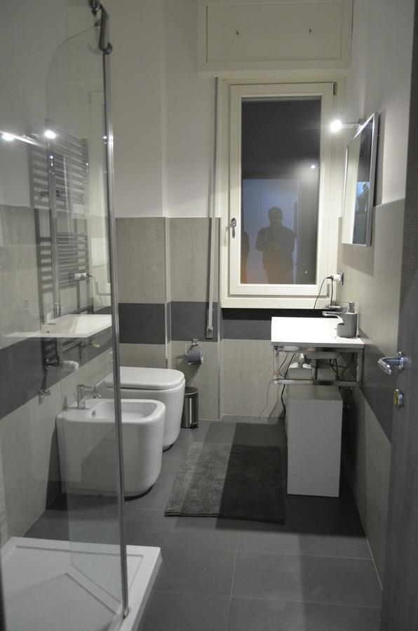 Bed And Breakfast Bissolati Brescia Bagian luar foto